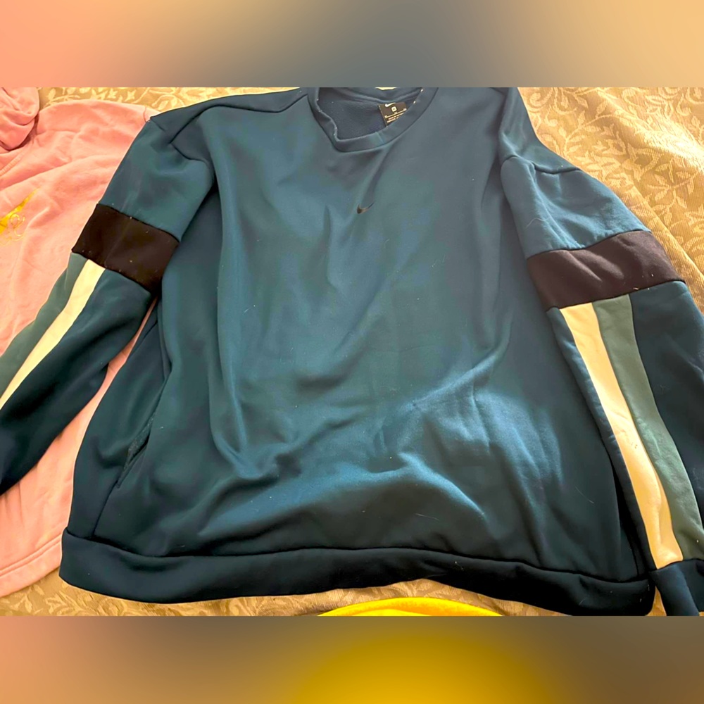 NIKE Pull Over